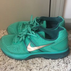 Nike Teal Pegasus 29 sz11